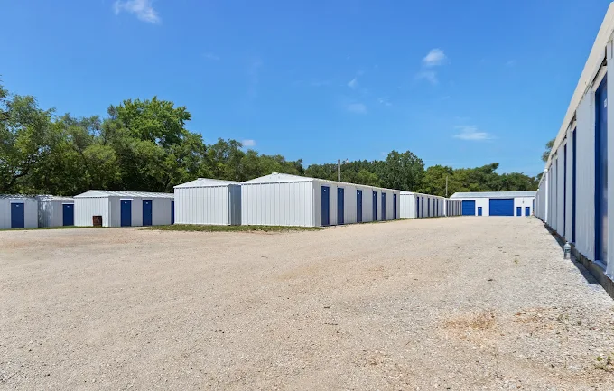 secured units in McHenry, IL 60050
